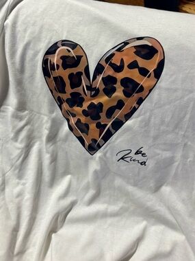 Short Sleeve Tee with Leopard Heart Graphic that reads be kind
